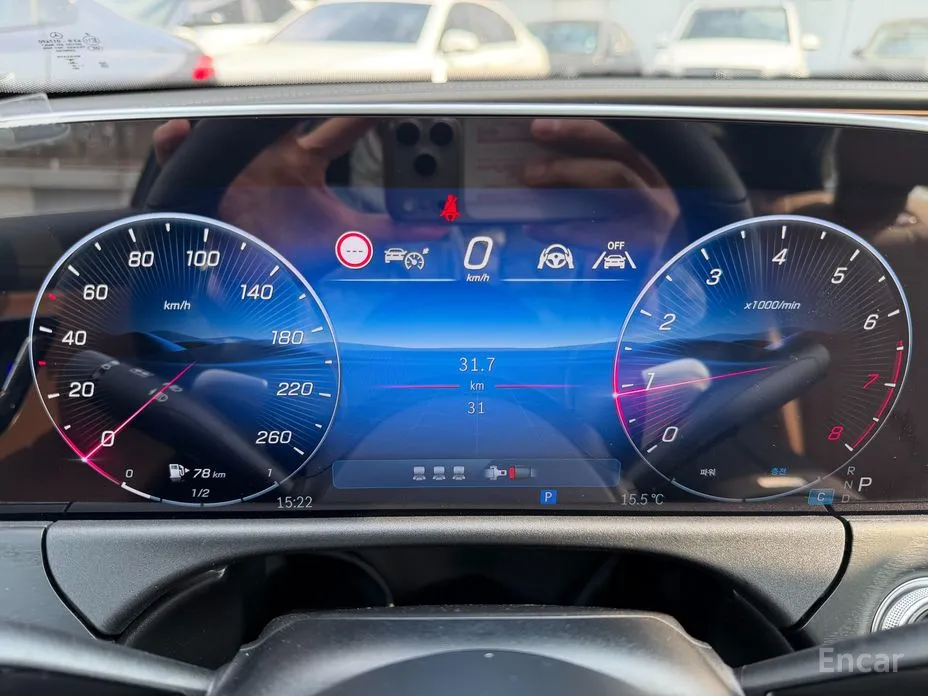 Фото 11 - Mercedes-Benz E-Class