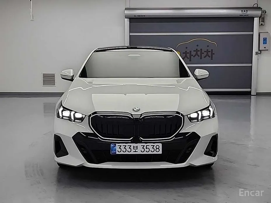 Фото 1 - BMW 5 Series