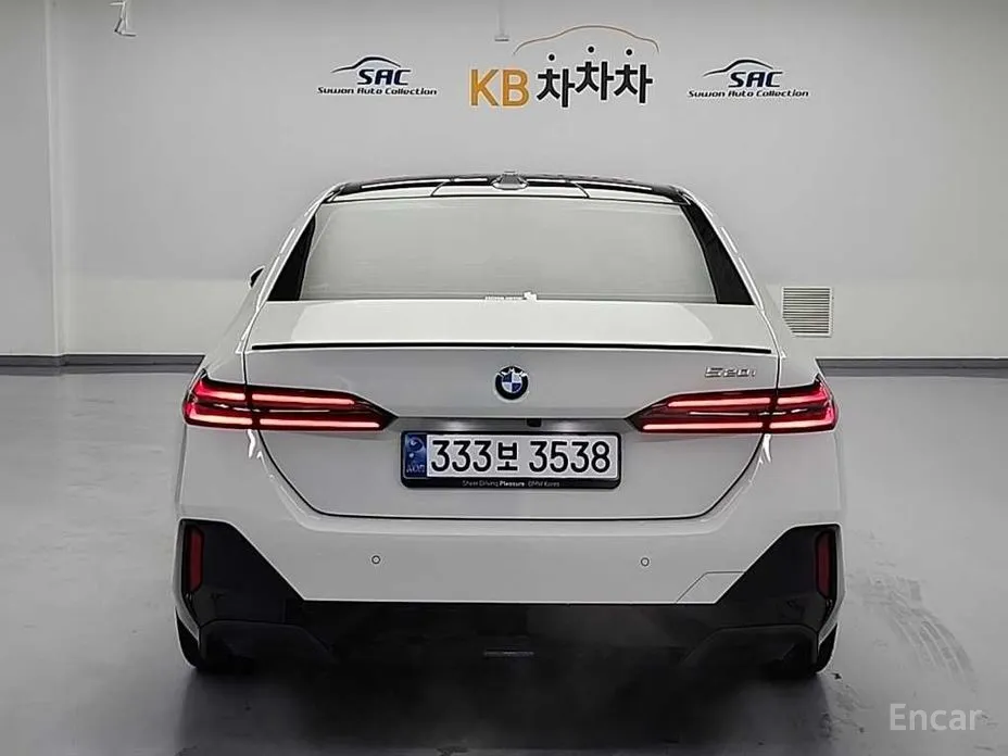 Фото 3 - BMW 5 Series