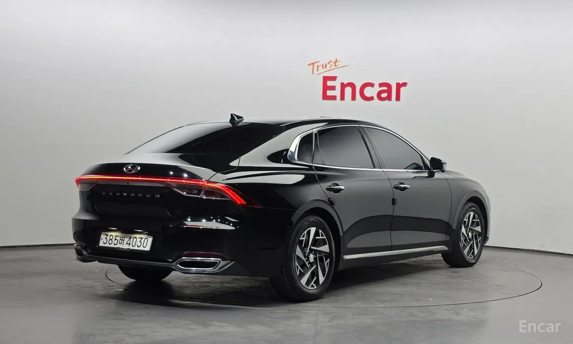 Фото 2 - Hyundai Grandeur