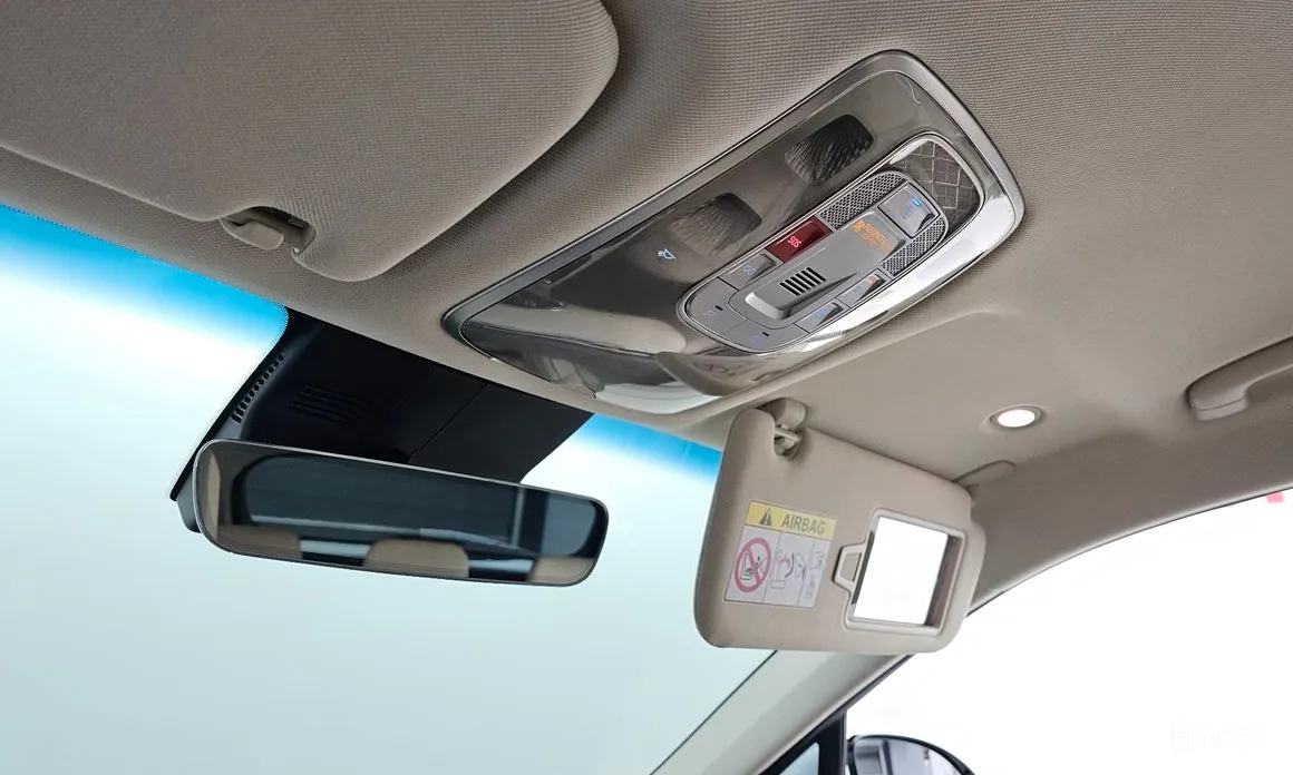 Photo 15 - Genesis GV70