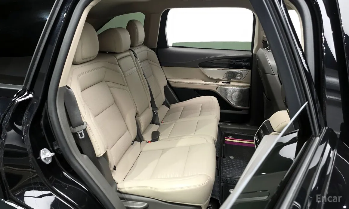 Фото 12 - Lincoln Nautilus