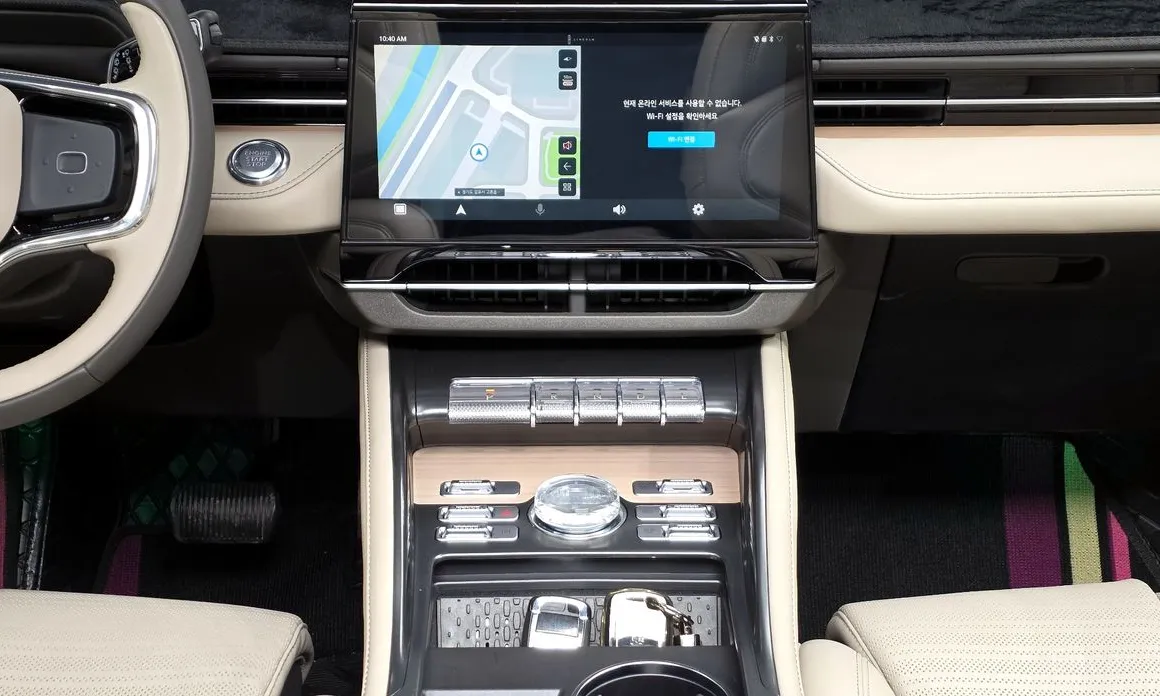 Фото 14 - Lincoln Nautilus