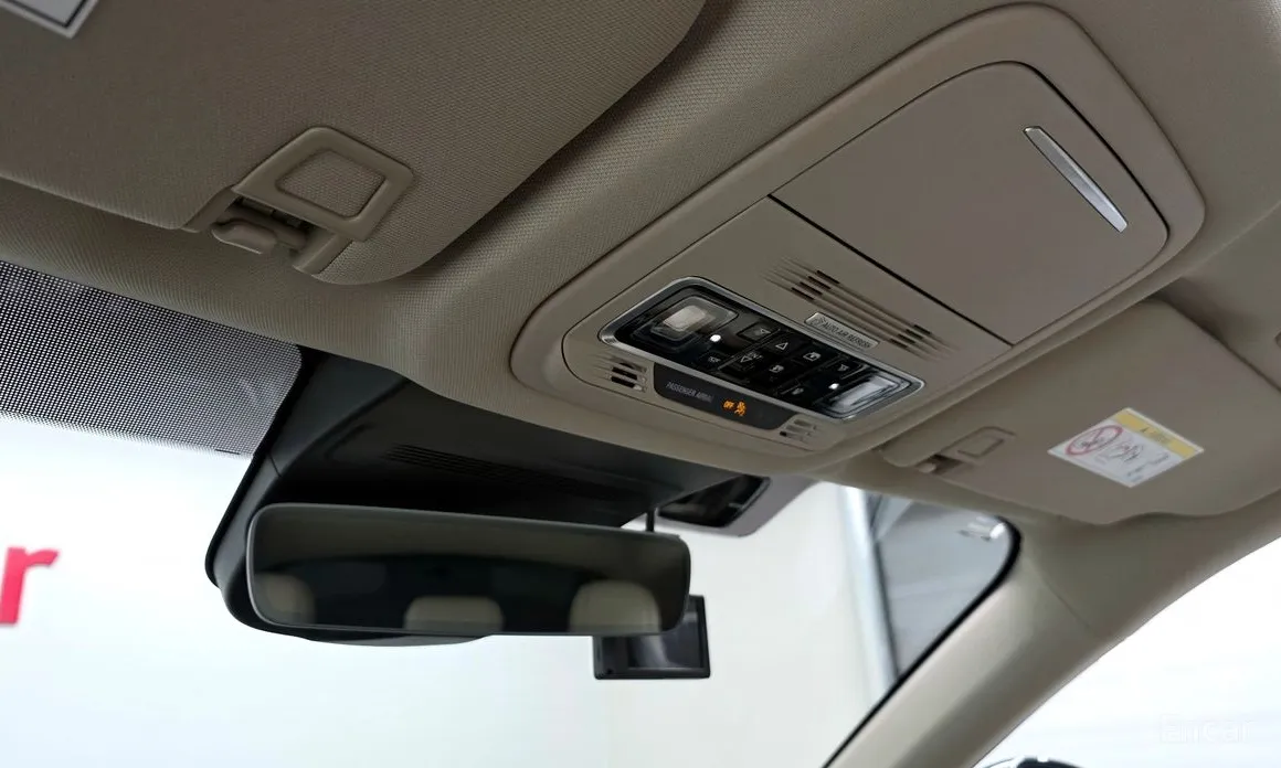 Фото 18 - Lincoln Nautilus