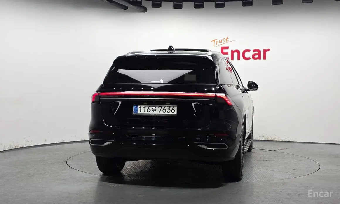 Фото 4 - Lincoln Nautilus