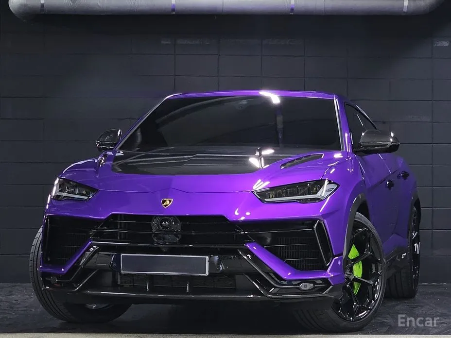 Фото 1 - Lamborghini Urus