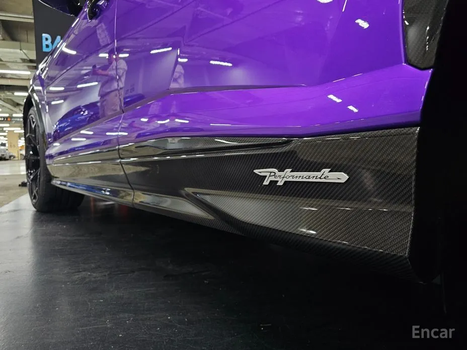 Фото 8 - Lamborghini Urus