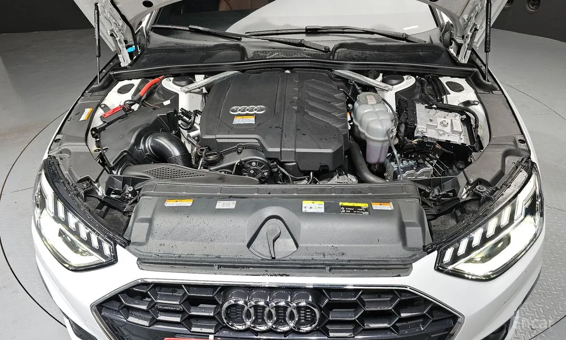 Фото 6 - Audi A4