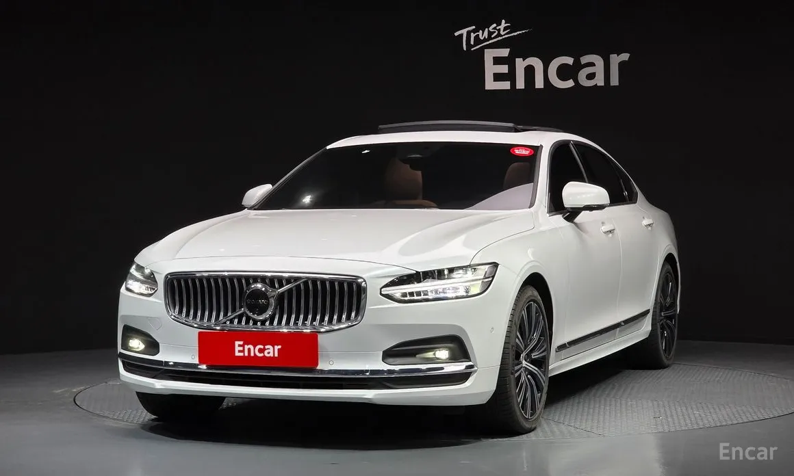 Фото 1 - Volvo S90