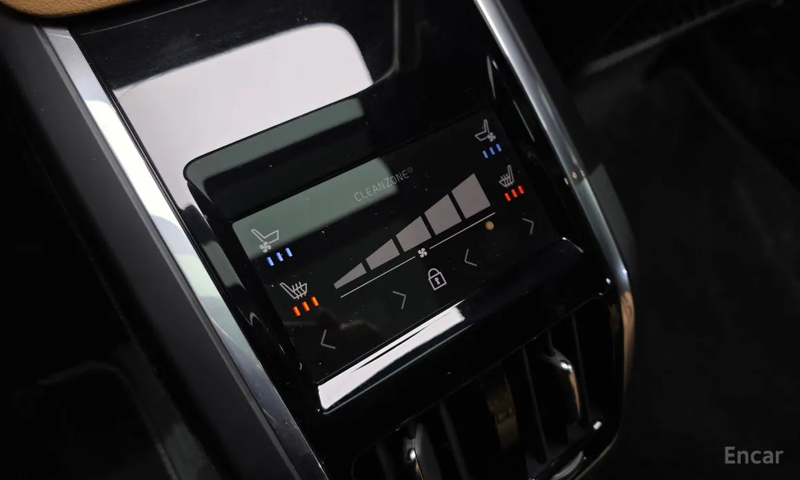 Фото 19 - Volvo S90