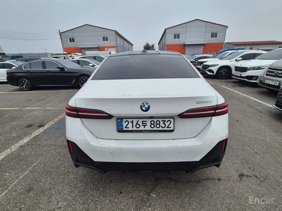 Фото 3 - BMW 5 Series