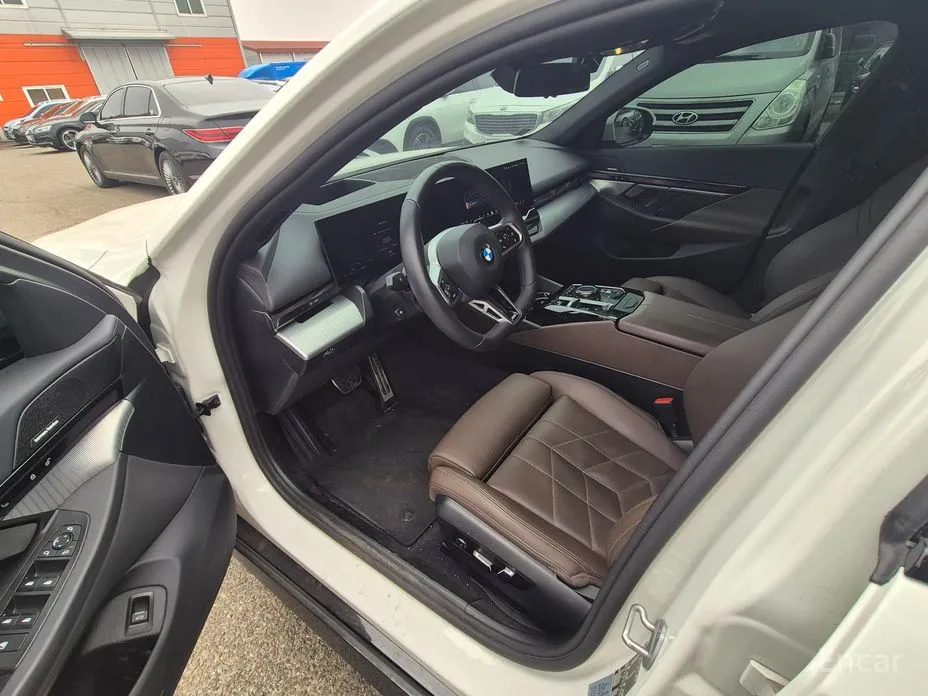 Фото 9 - BMW 5 Series