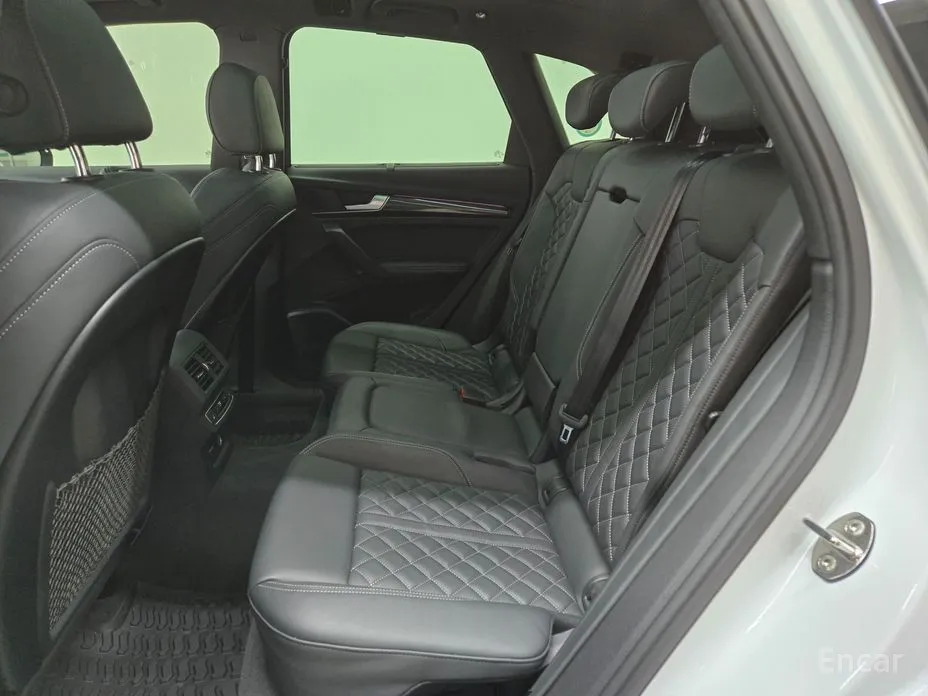 Фото 14 - Audi SQ5