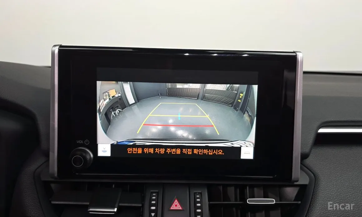 Фото 15 - Toyota RAV4