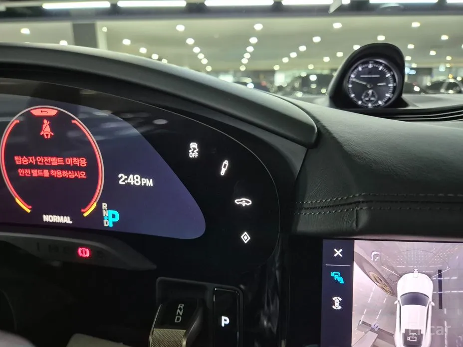 Фото 11 - Porsche Taycan