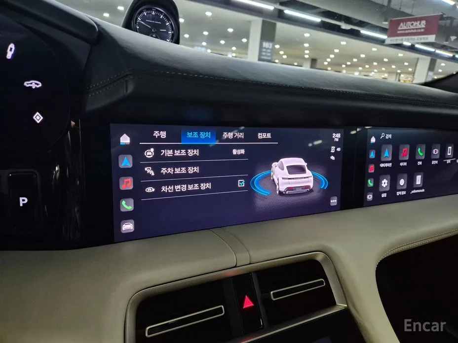 Фото 15 - Porsche Taycan