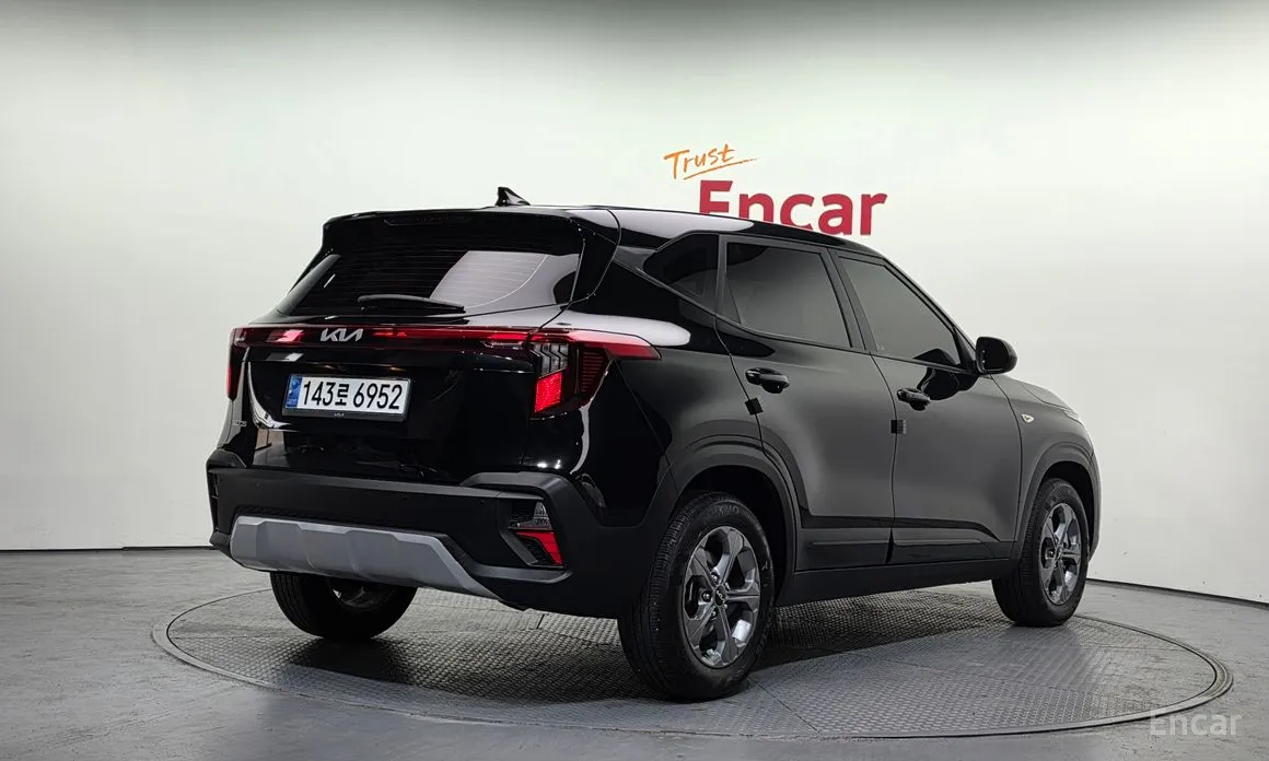 Фото 2 - Kia Seltos