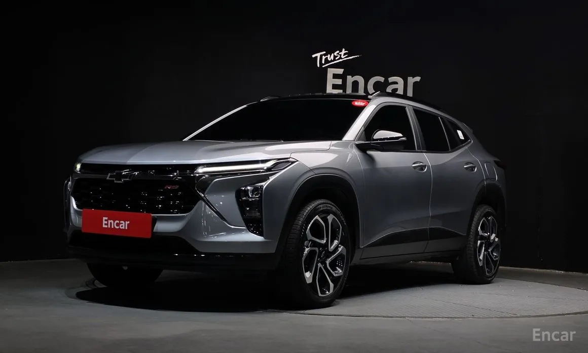 Photo 1 - Chevrolet Trax