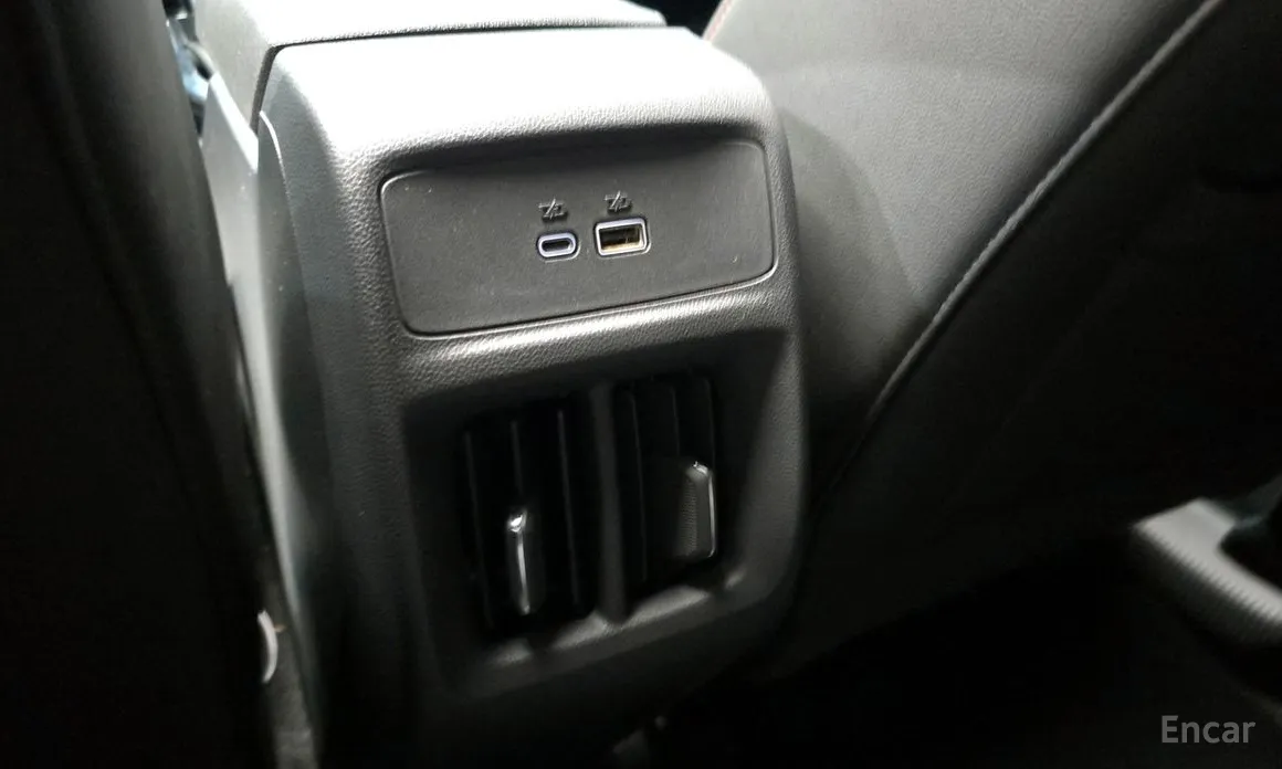 Photo 17 - Chevrolet Trax