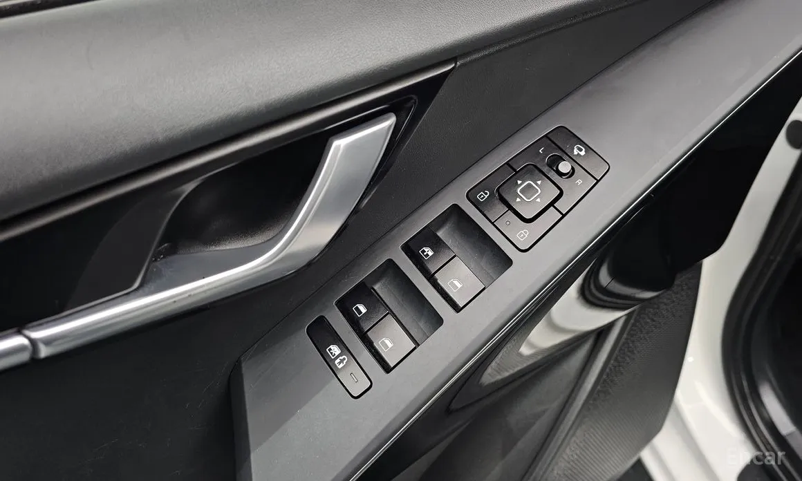 Фото 12 - Kia Niro