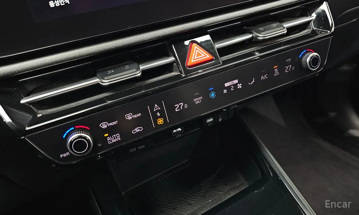 Фото 17 - Kia Niro