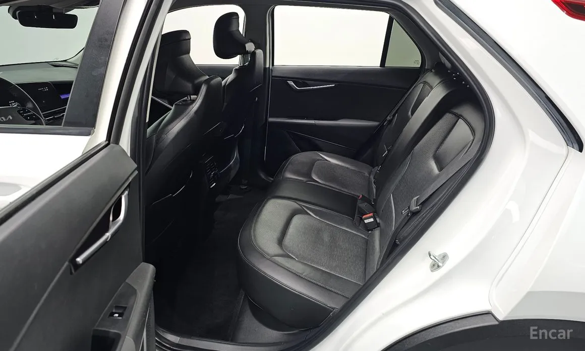 Фото 18 - Kia Niro