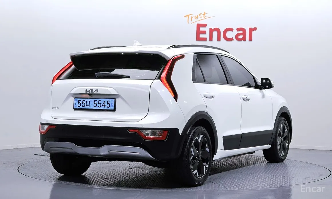 Фото 2 - Kia Niro