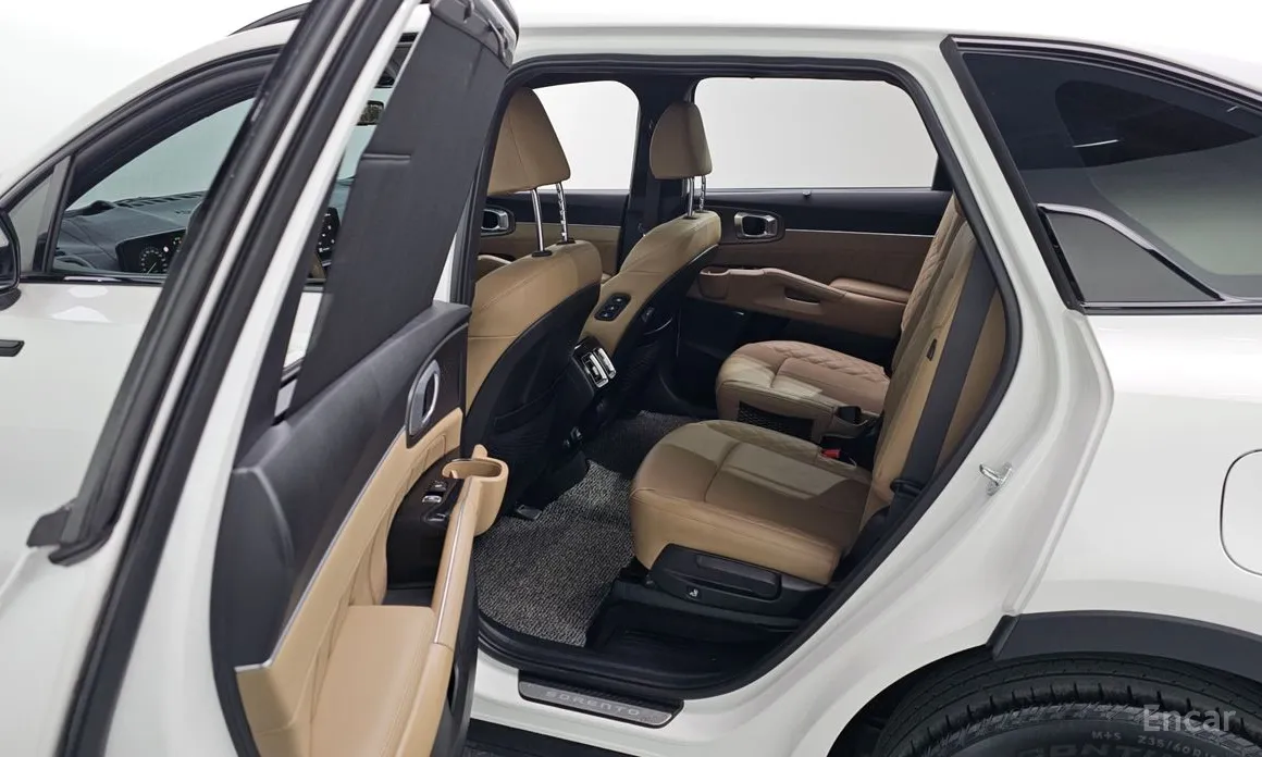 Фото 13 - Kia Sorento