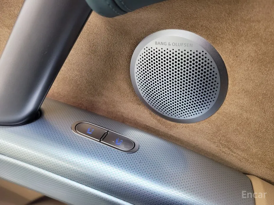 Фото 13 - Genesis GV60