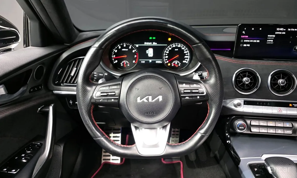 Фото 13 - Kia Stinger