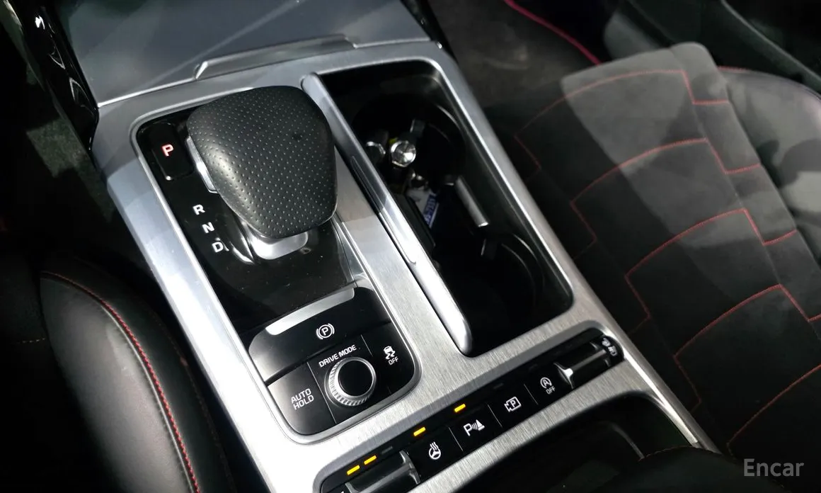 Фото 9 - Kia Stinger