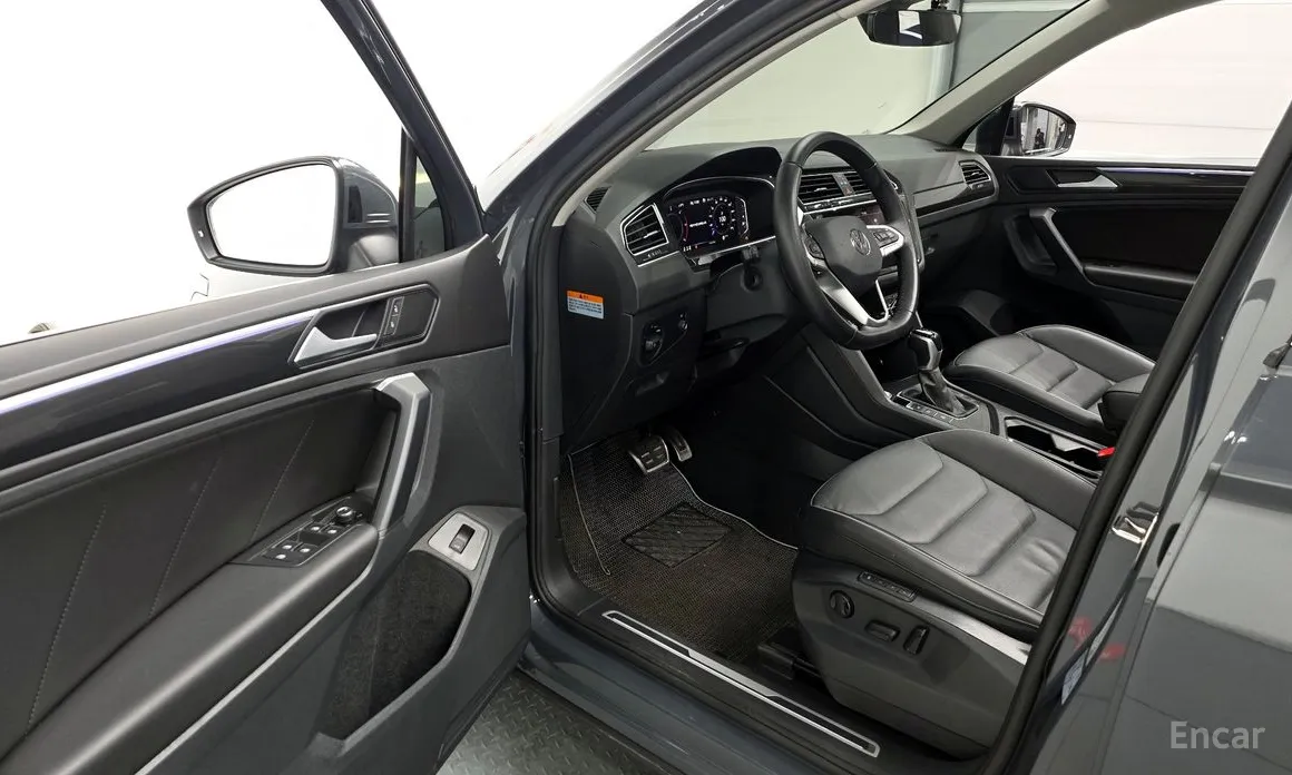 Фото 10 - Volkswagen Tiguan