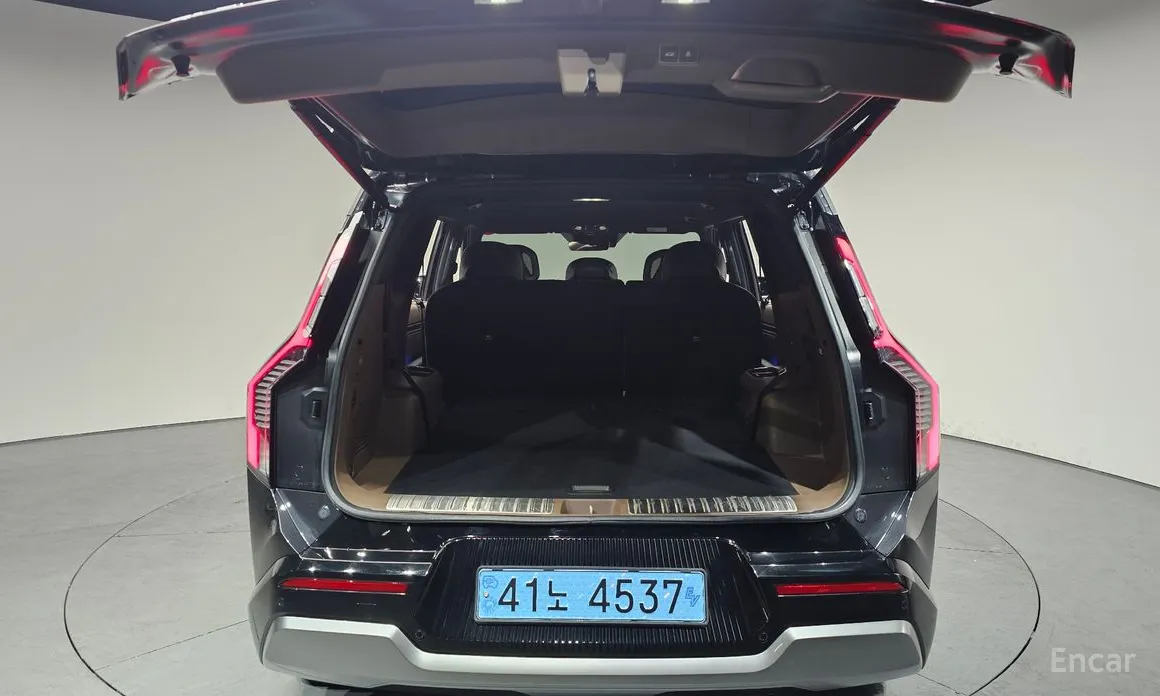 Фото 20 - Kia EV9