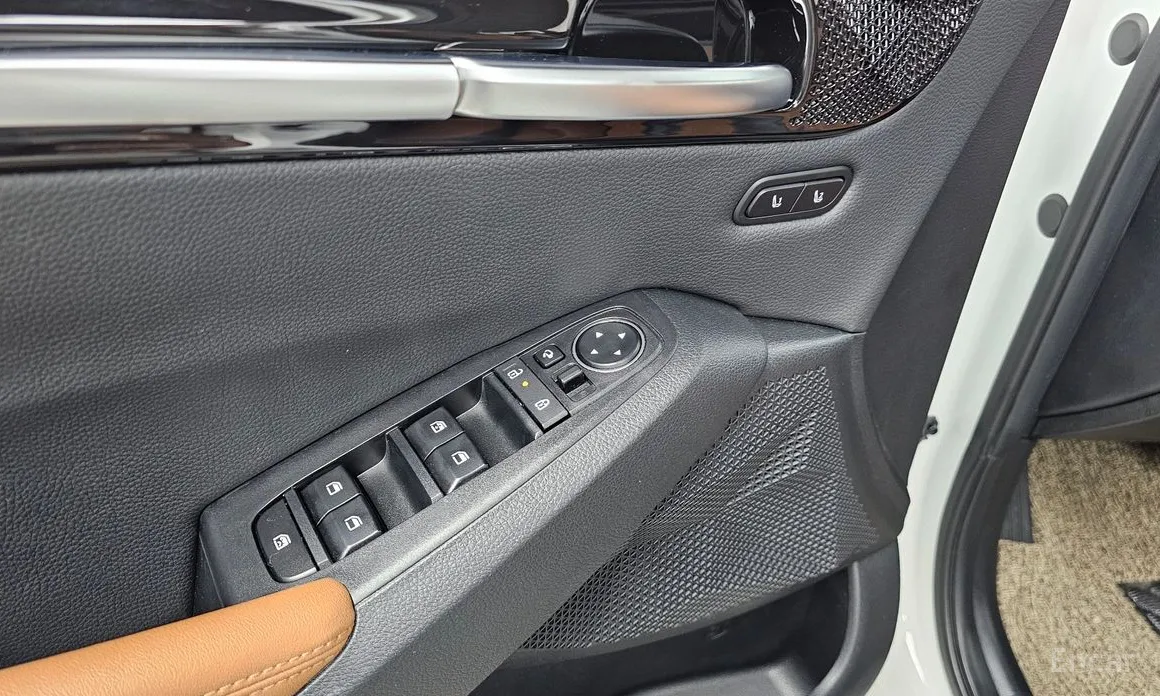 Фото 14 - Kia Seltos