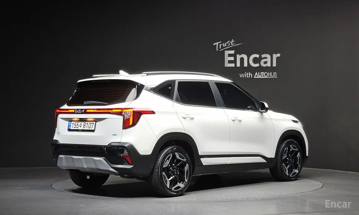 Фото 2 - Kia Seltos