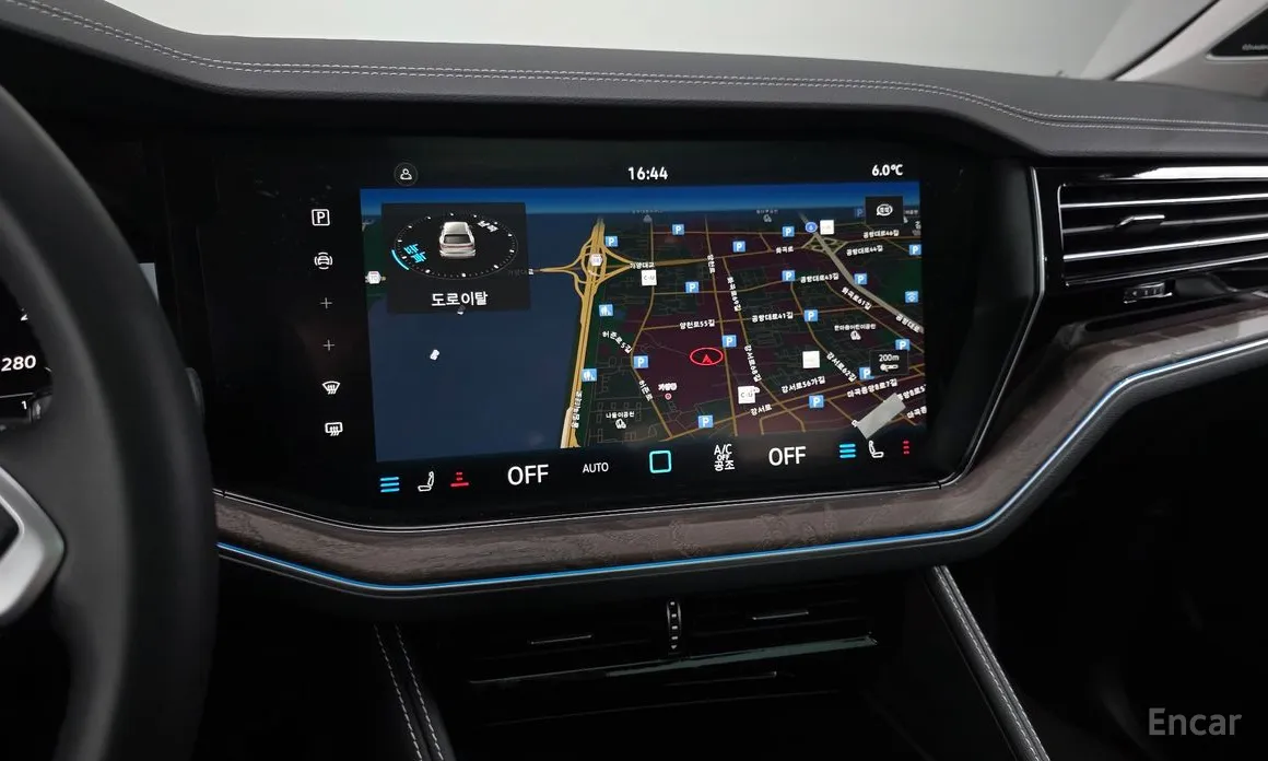 Фото 14 - Volkswagen Touareg