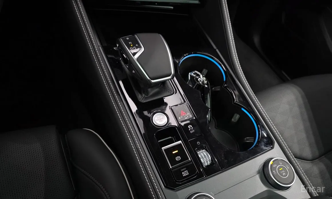 Фото 9 - Volkswagen Touareg