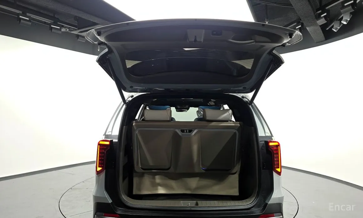 Фото 20 - Kia Carnival