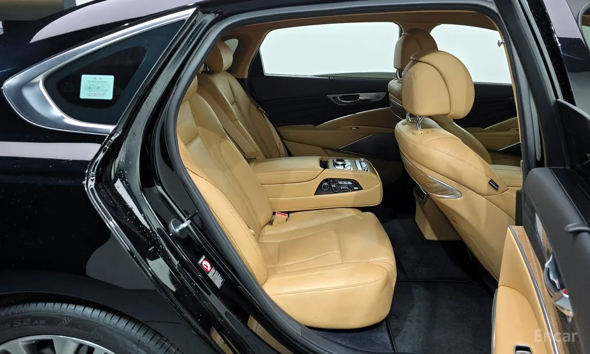 Фото 12 - Kia K9