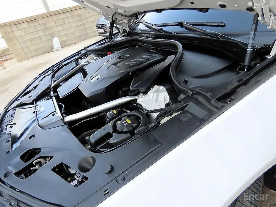 Фото 19 - BMW 5 Series