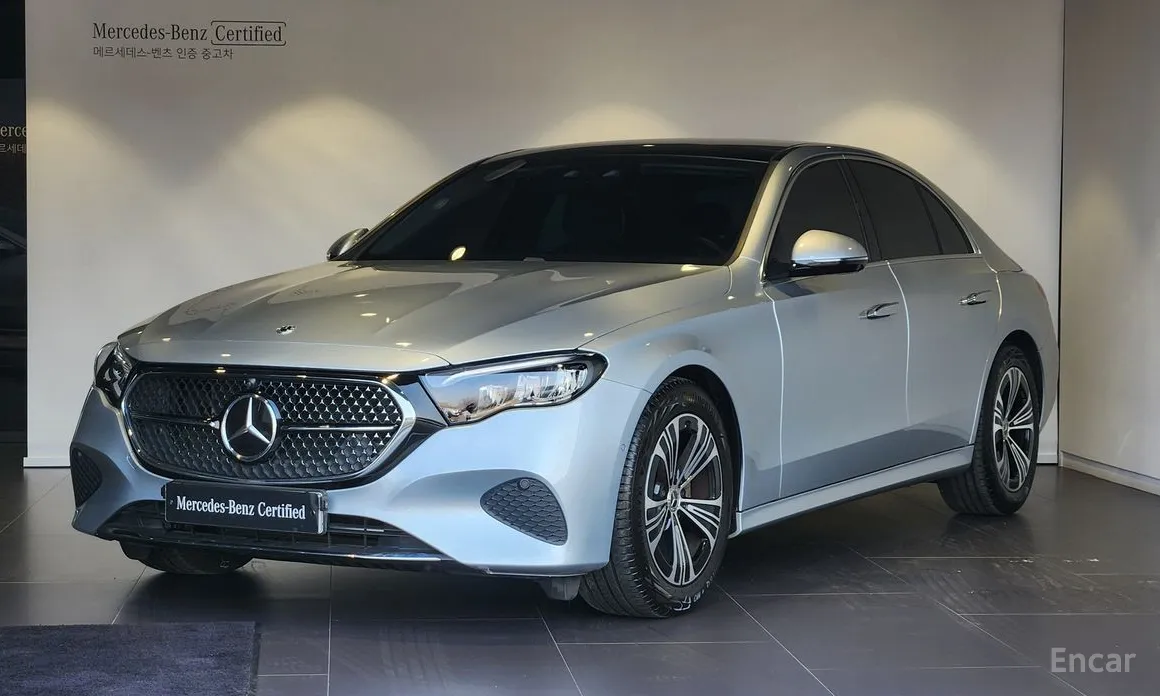 Фото 1 - Mercedes-Benz E-Class