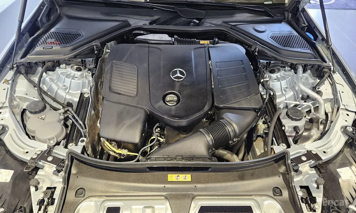 Фото 6 - Mercedes-Benz E-Class