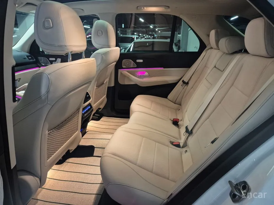 Фото 9 - Mercedes-Benz GLE-Class