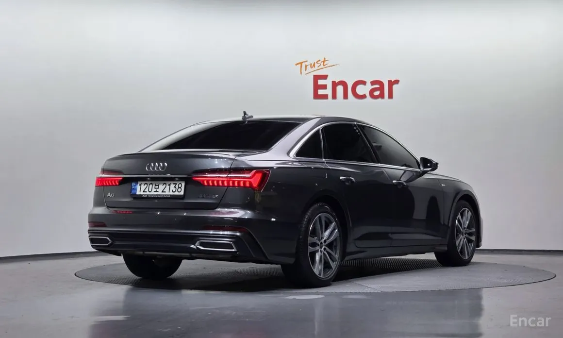 Фото 2 - Audi A6