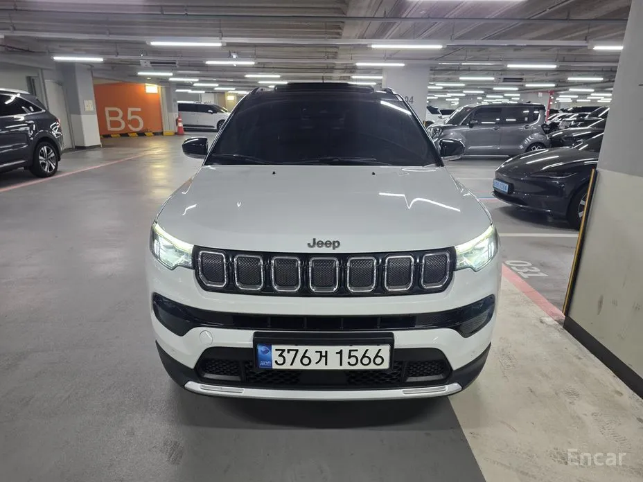 Фото 1 - Jeep Compass