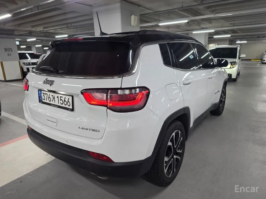 Фото 4 - Jeep Compass