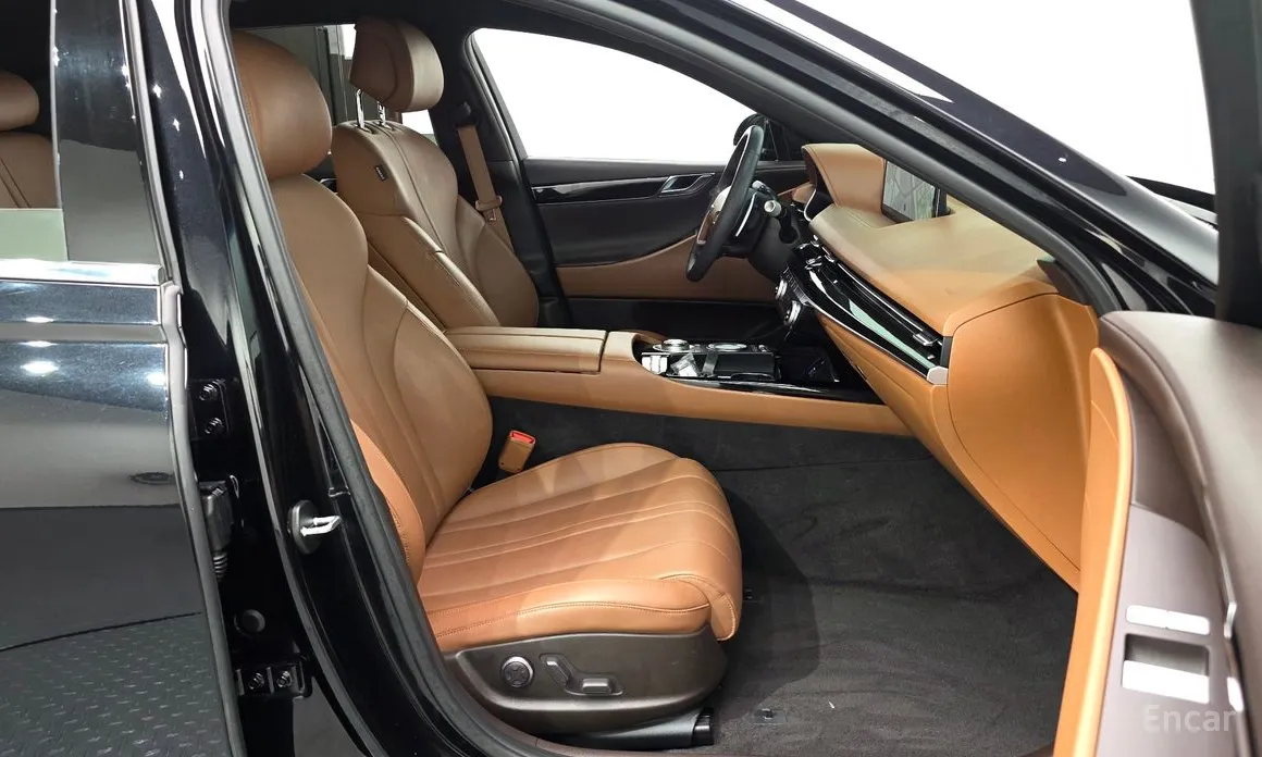 Фото 10 - Genesis G80