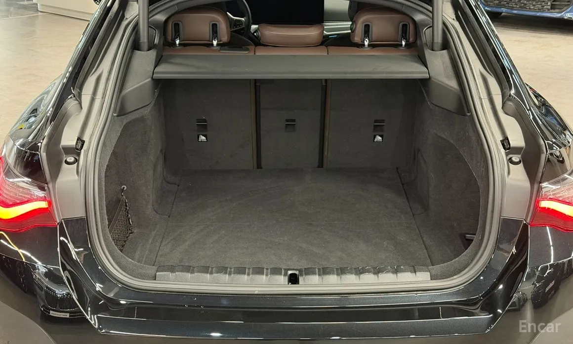 Фото 11 - BMW i4