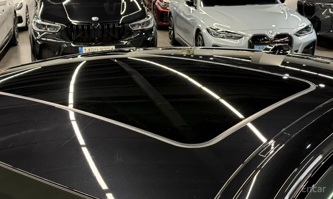 Фото 12 - BMW i4