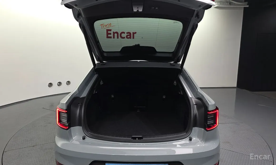 Фото 20 - Polestar 2